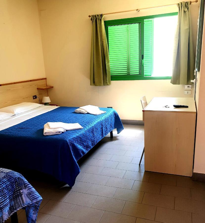 Hotel Lupo Di Mare มาริน่า เด กาสตาเนโก การ์ดูชี ภายนอก รูปภาพ